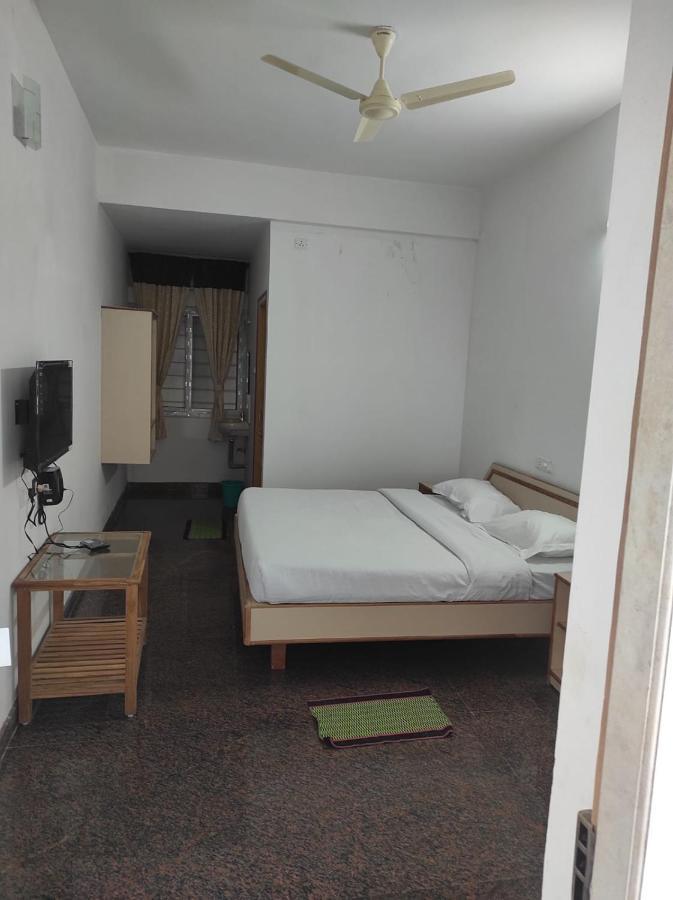 Sabari Residency Hotel วัลปาไร ภายนอก รูปภาพ